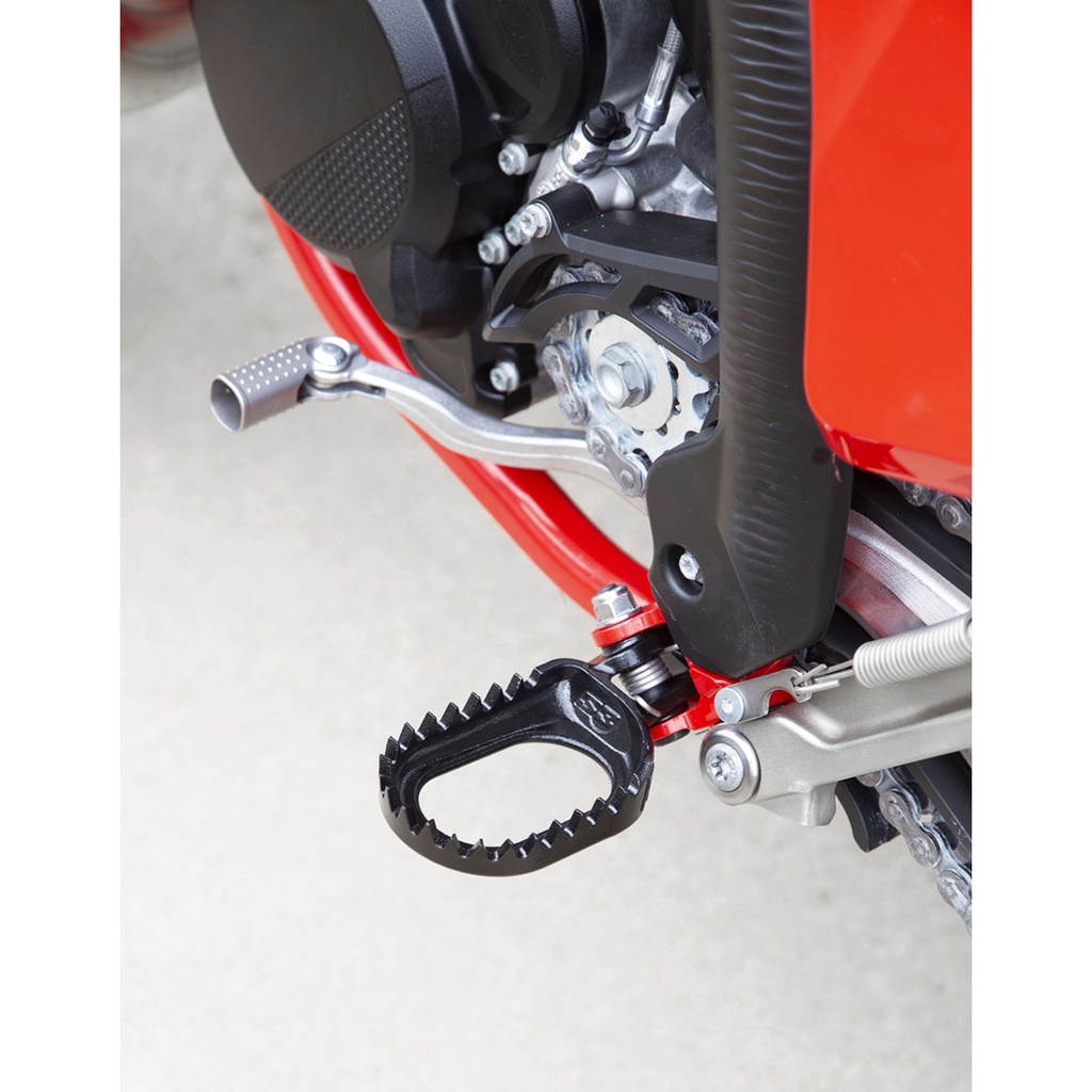 S3 Steel Punk Footpegs for GasGas, Husqvarna & KTM Bikes (2017-2024) - Mounted
