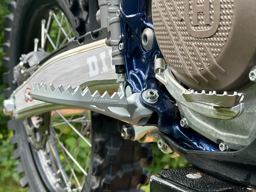 #1 Gripper Stainless Steel CTRL Footpegs - Installed